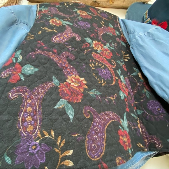 ✨ MADE in CANADA upcycled vintage quilted boho vest w paisley southwestern vibe - Picture 9 of 14